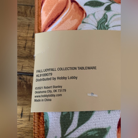 ROBERT STANLEY.
SIGNATURE COLLECTION
Drying Mat
15in x 20in (38.1cm x 50… - Picture 5 of 5